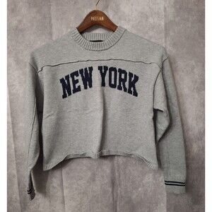 Arden B Crew Neck Sweater Sz M Gray Thick Knit Crop Ivy League Preppy New York